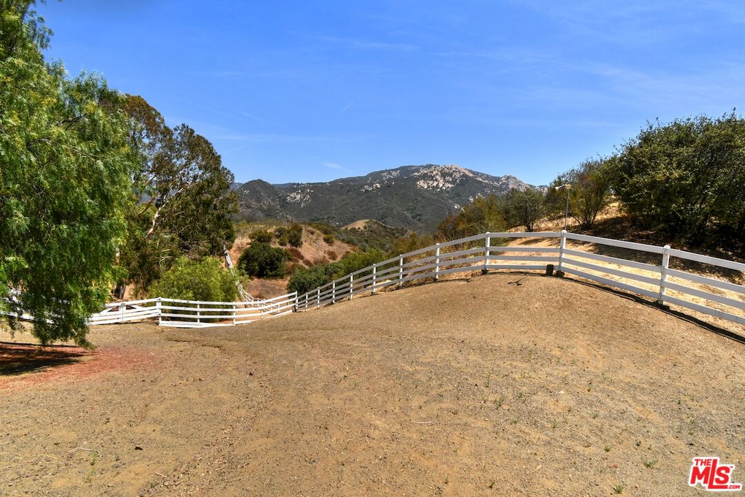 Mulholland photo 70
