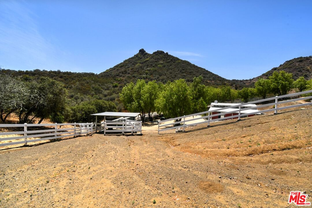 Mulholland photo 71