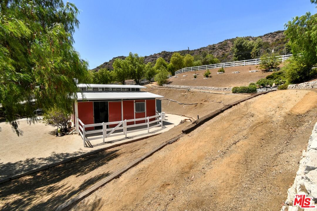 Mulholland photo 72