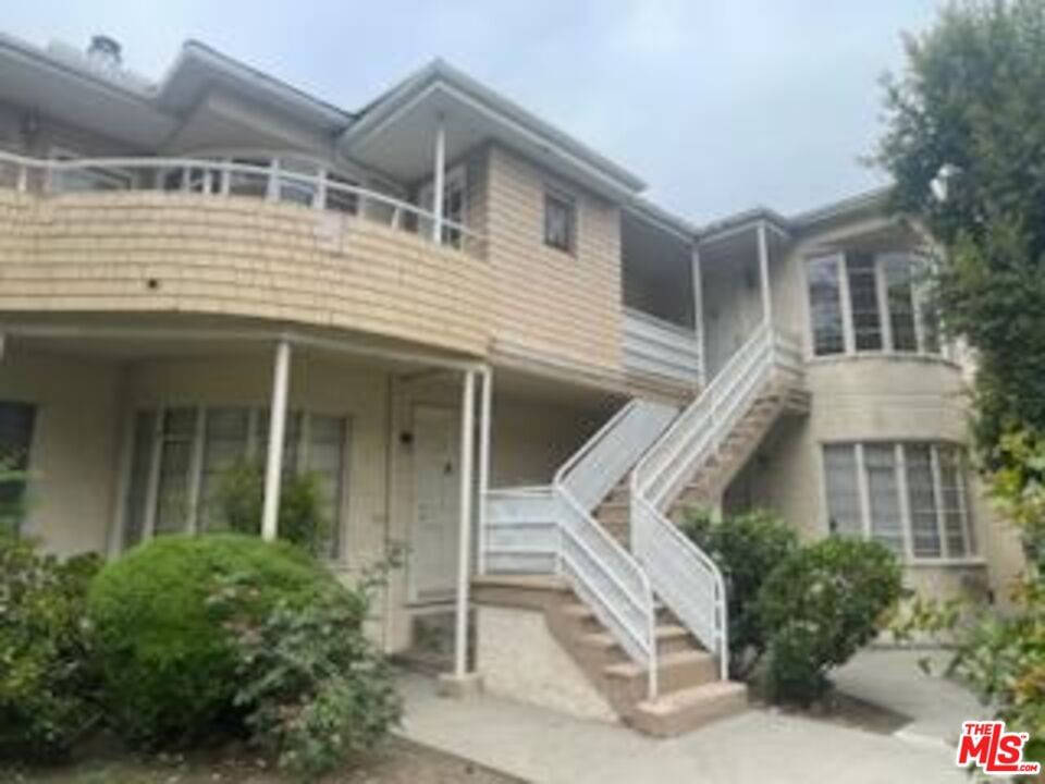 Los Feliz photo 4