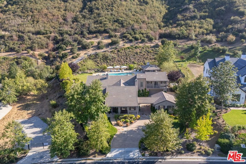2052 Shadow Creek Dr