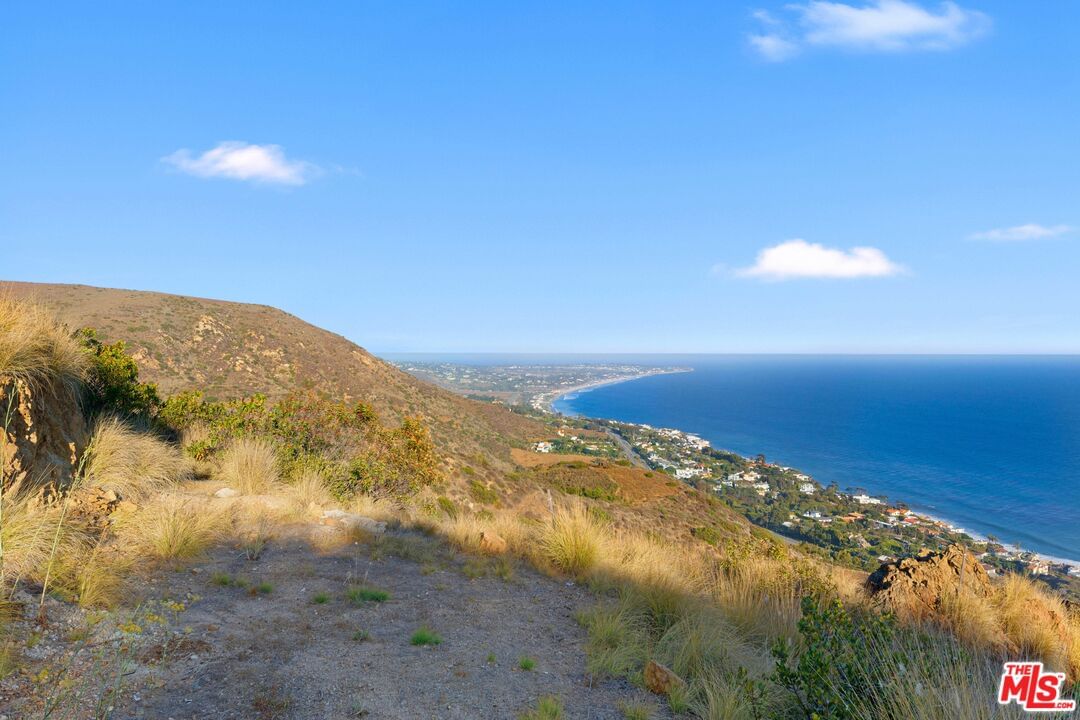 Encinal Canyon photo 17