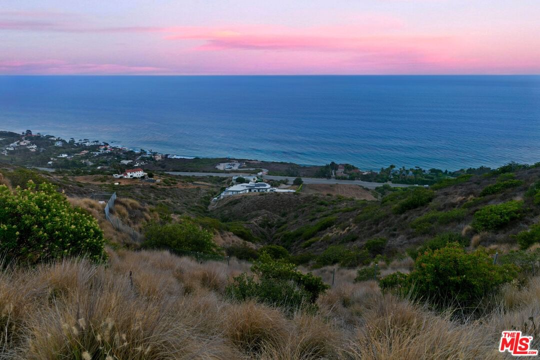 Encinal Canyon photo 20