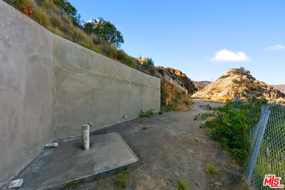 Encinal Canyon photo 31