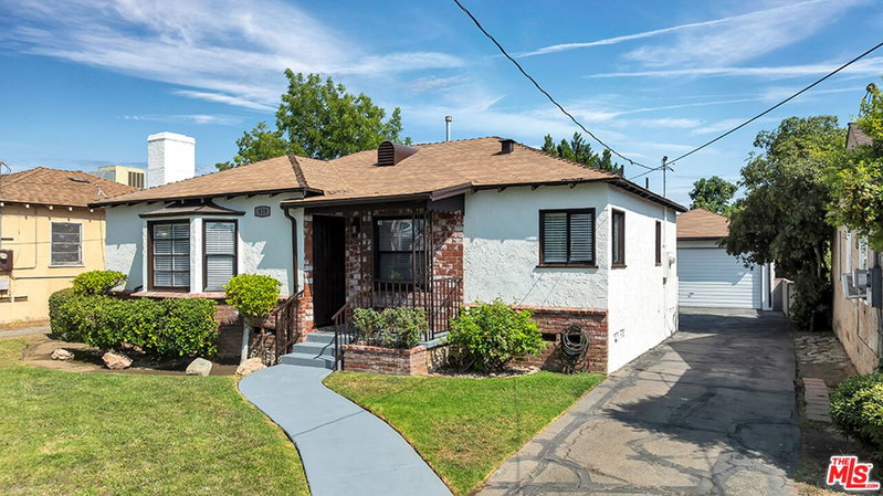 818 Brand Blvd