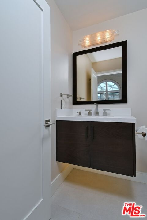 Swanfield photo 35