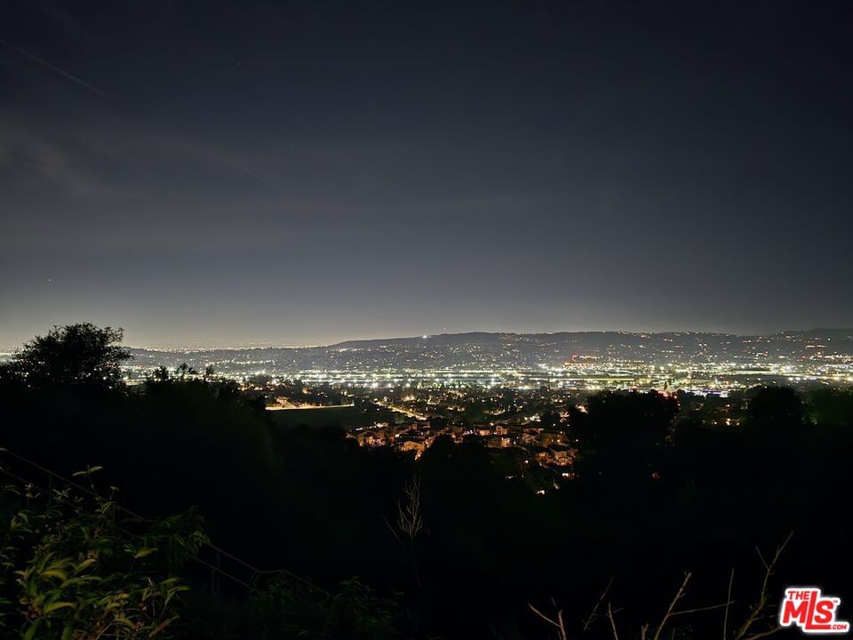 Peaceful Hills photo 40