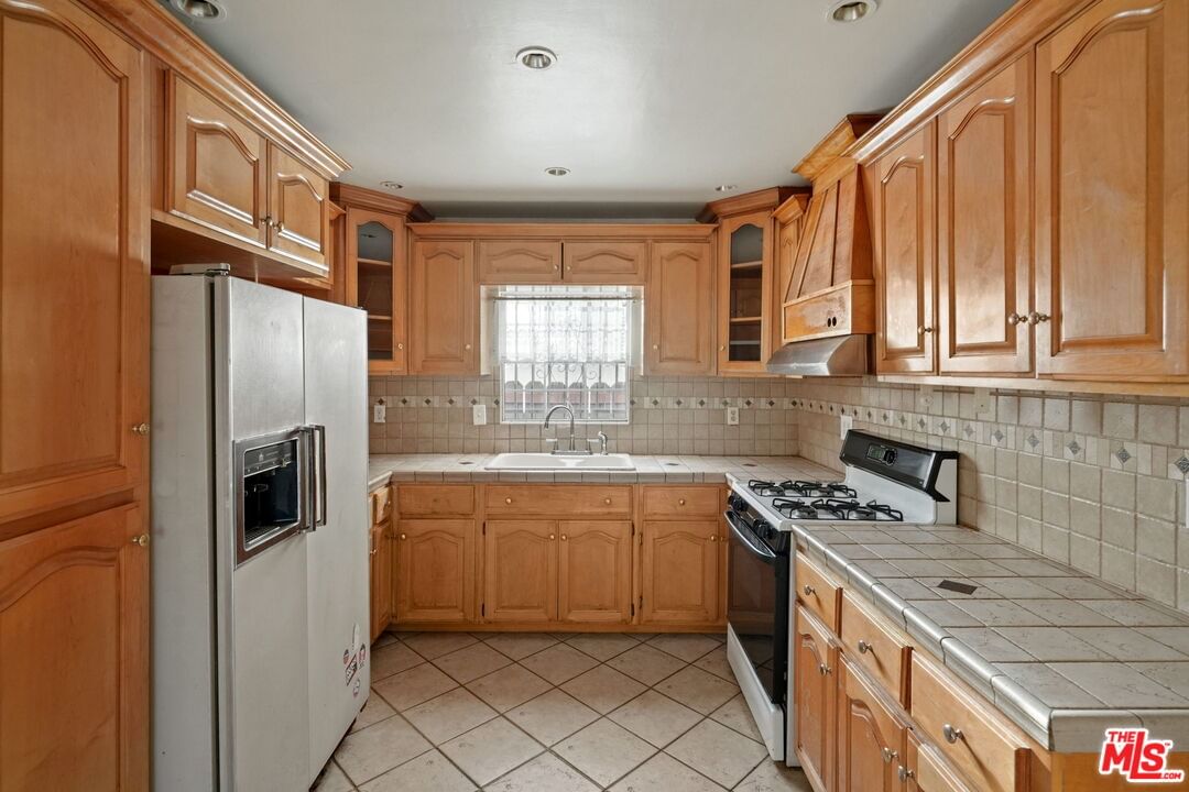 Belden photo 8