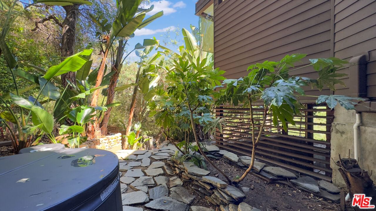 Cave Way photo 21