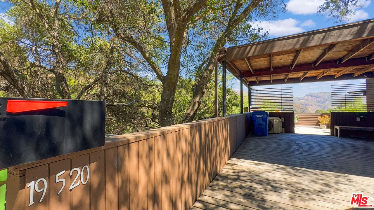 Cave Way photo 35