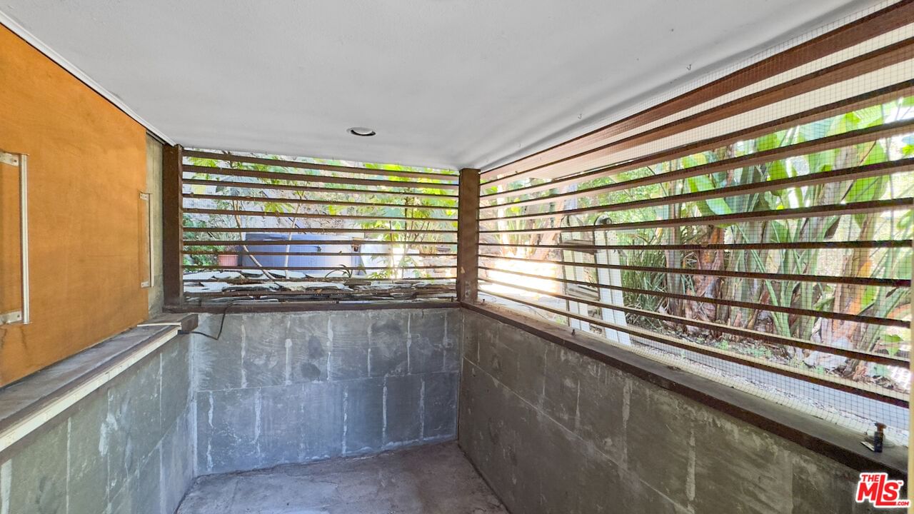 Cave Way photo 36