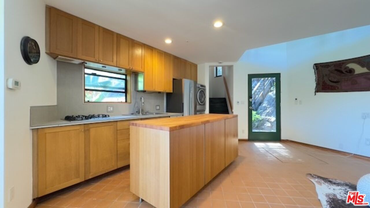 Cave Way photo 39