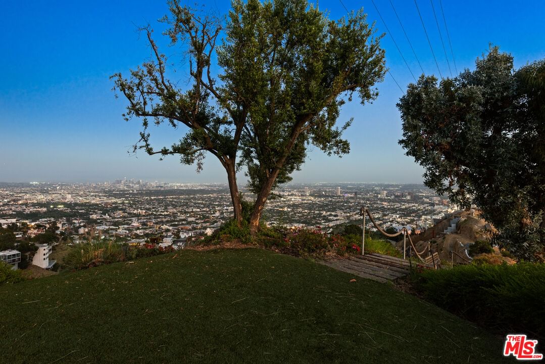 Viewmont photo 20