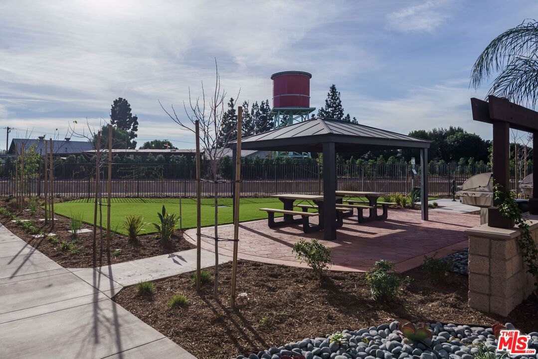 Merced photo 20