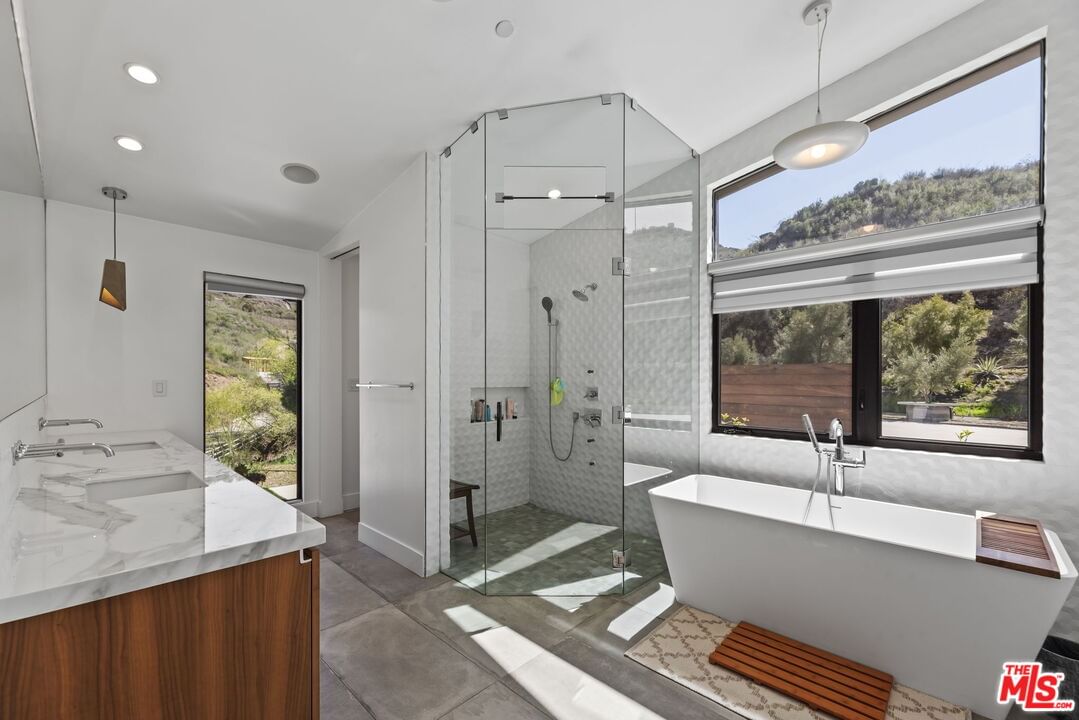 Lobo Canyon photo 33