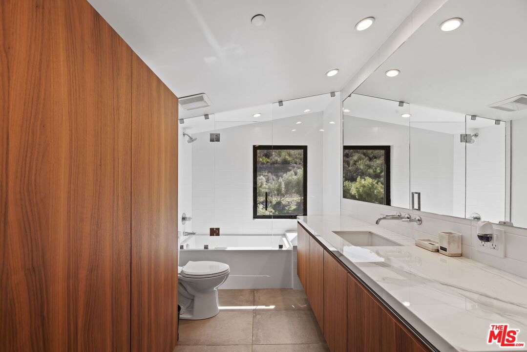 Lobo Canyon photo 51