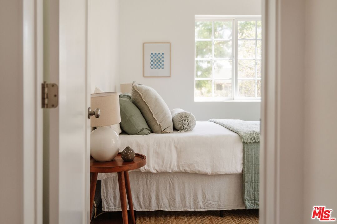 Hollister photo 18