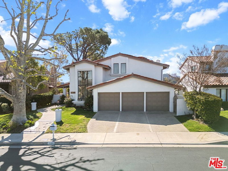 24464 Park Granada
