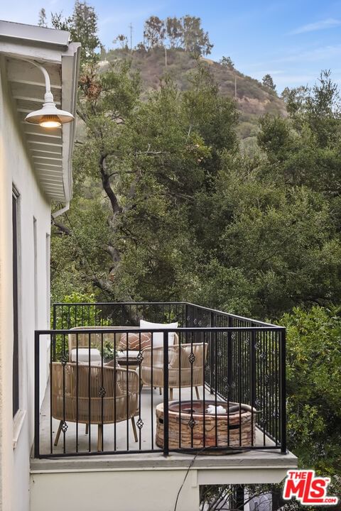 Beverly Glen photo 20