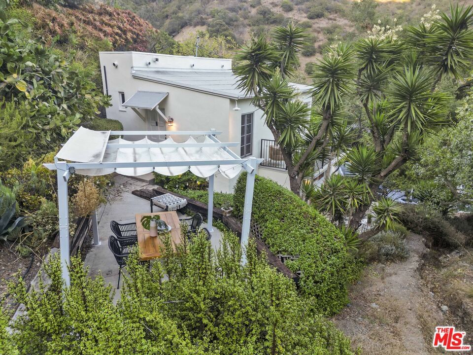 Beverly Glen photo 4