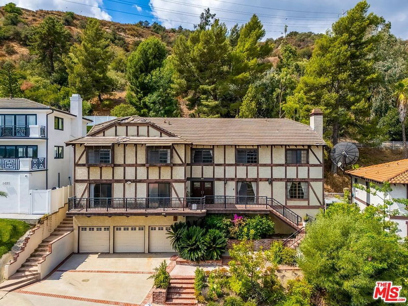 3417 Oakmont View Dr