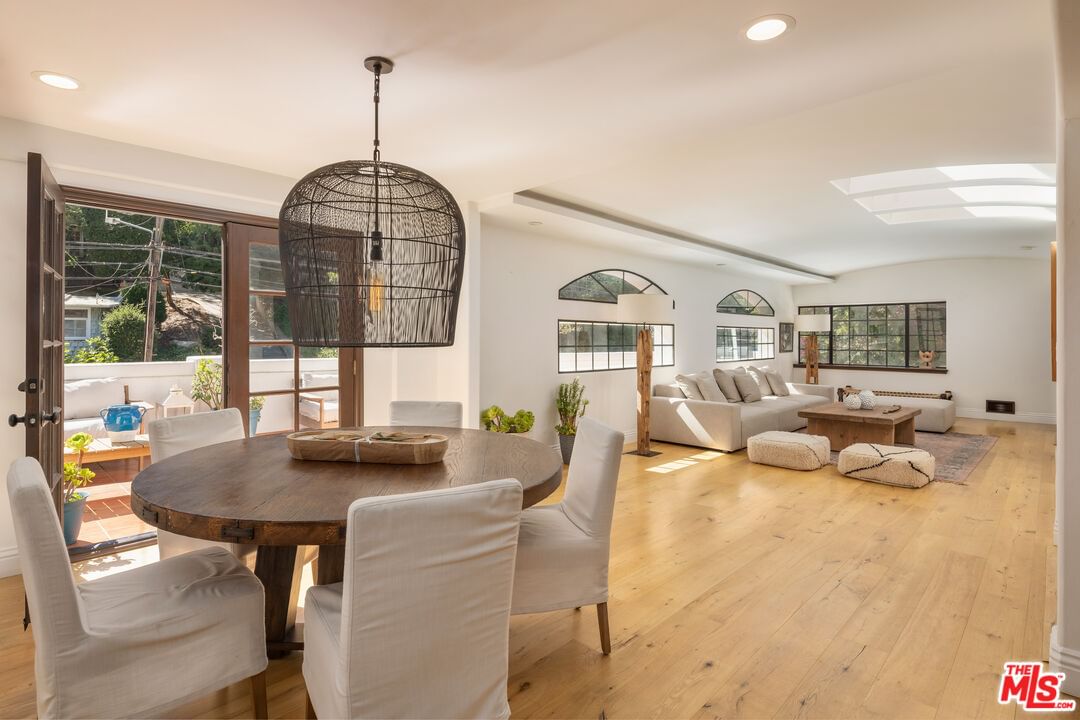 Beverly Glen photo 10