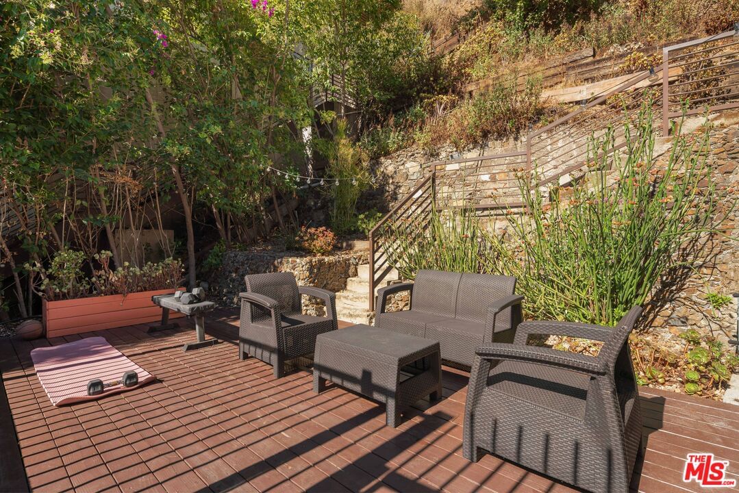 Beverly Glen photo 20