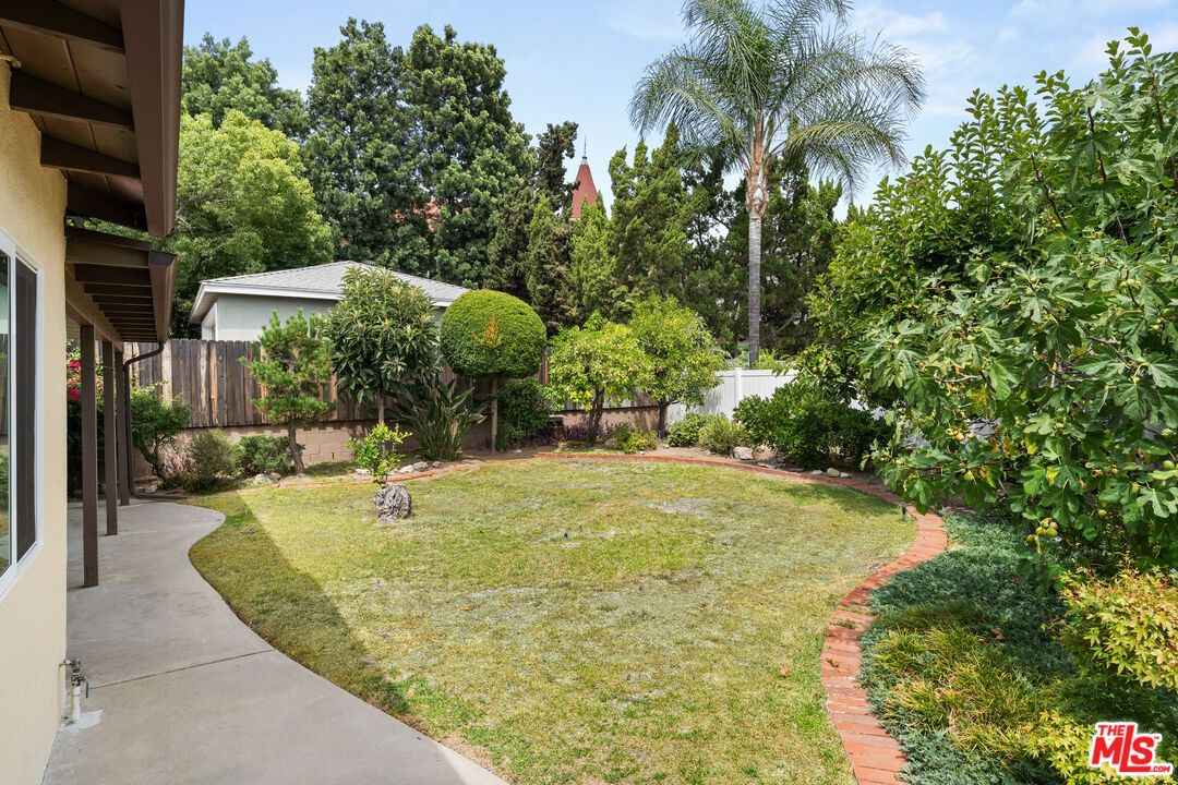 Grove photo 26
