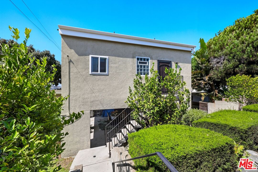 Hillcrest photo 25