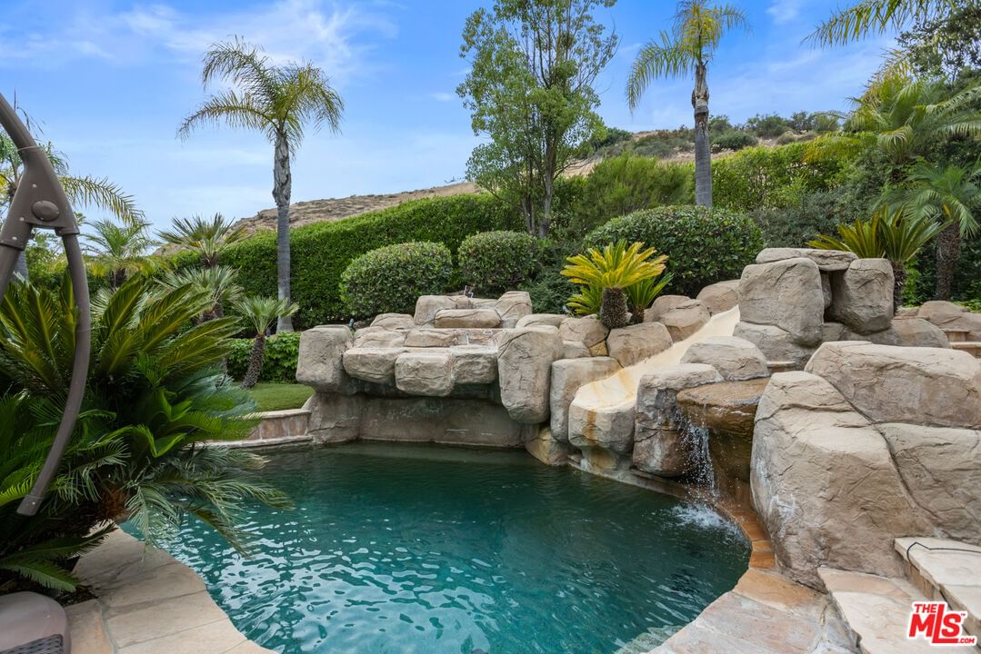 Vista Oaks photo 51