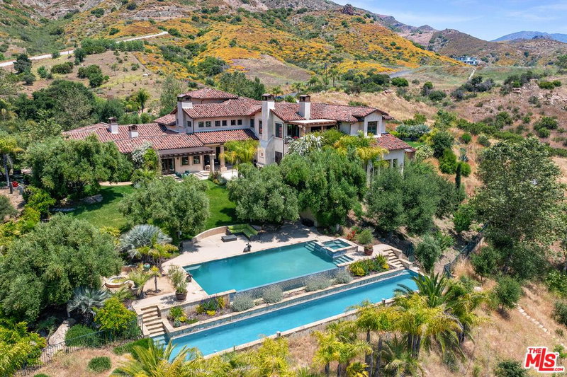 31823 Lobo Canyon Rd