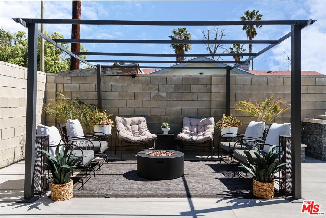 Allott photo 45