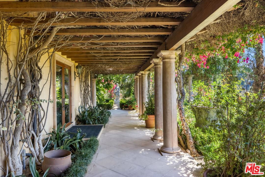 Bel Air photo 11