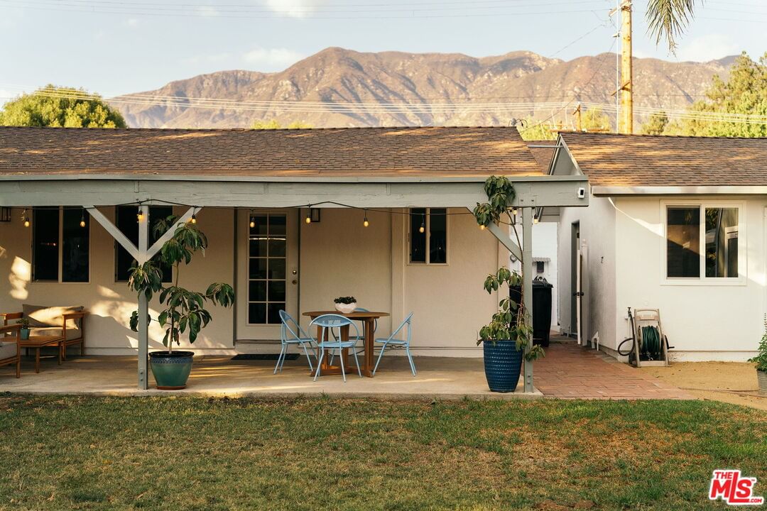 Altadena photo 42