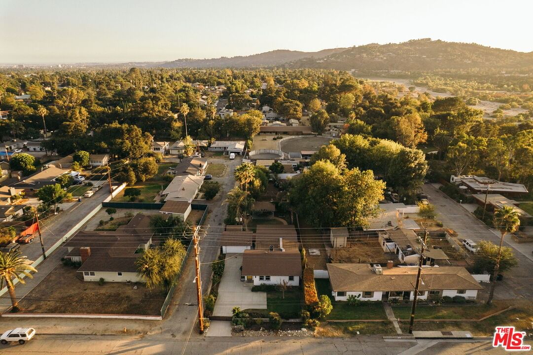Altadena photo 51