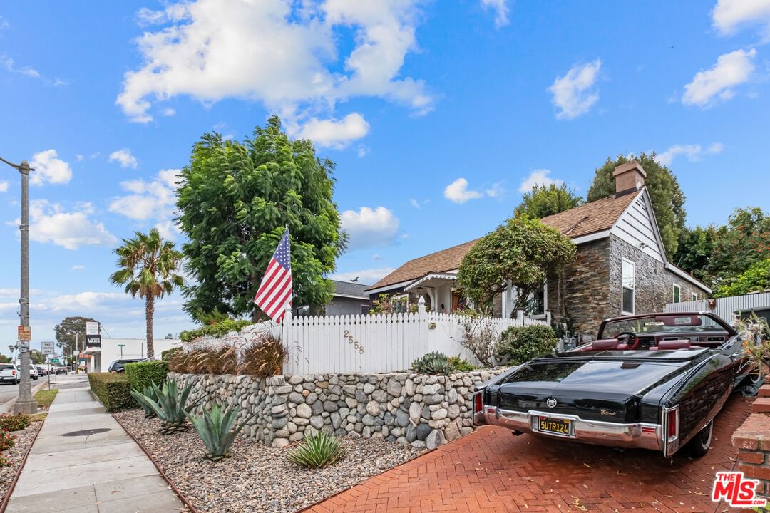 Torrance photo 3