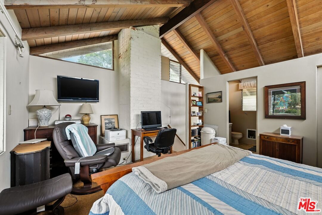 Mar Vista photo 15