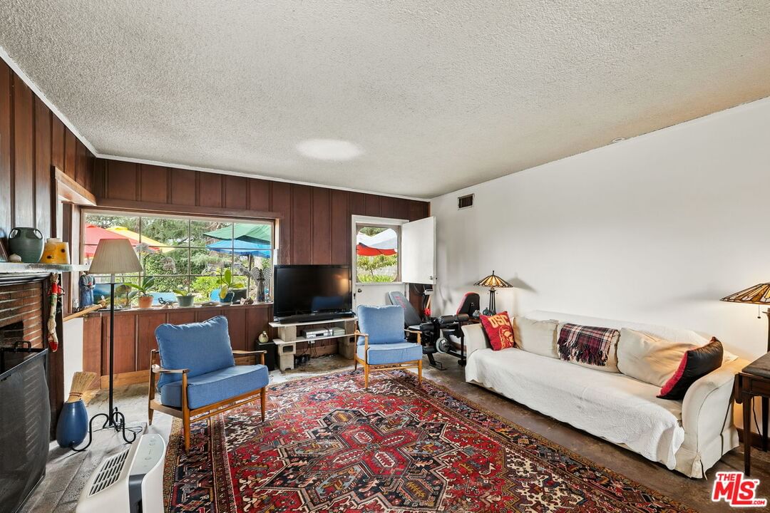 Mar Vista photo 16