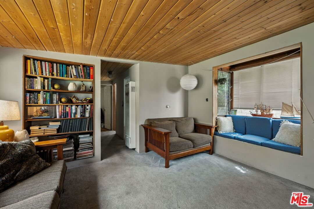 Mar Vista photo 25
