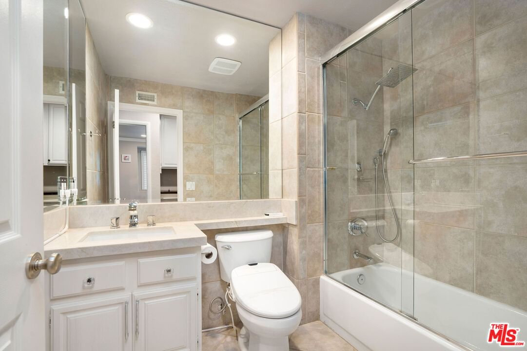 Starwood photo 21