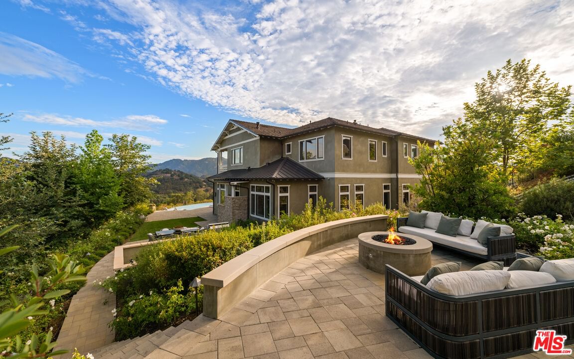 Mulholland photo 25
