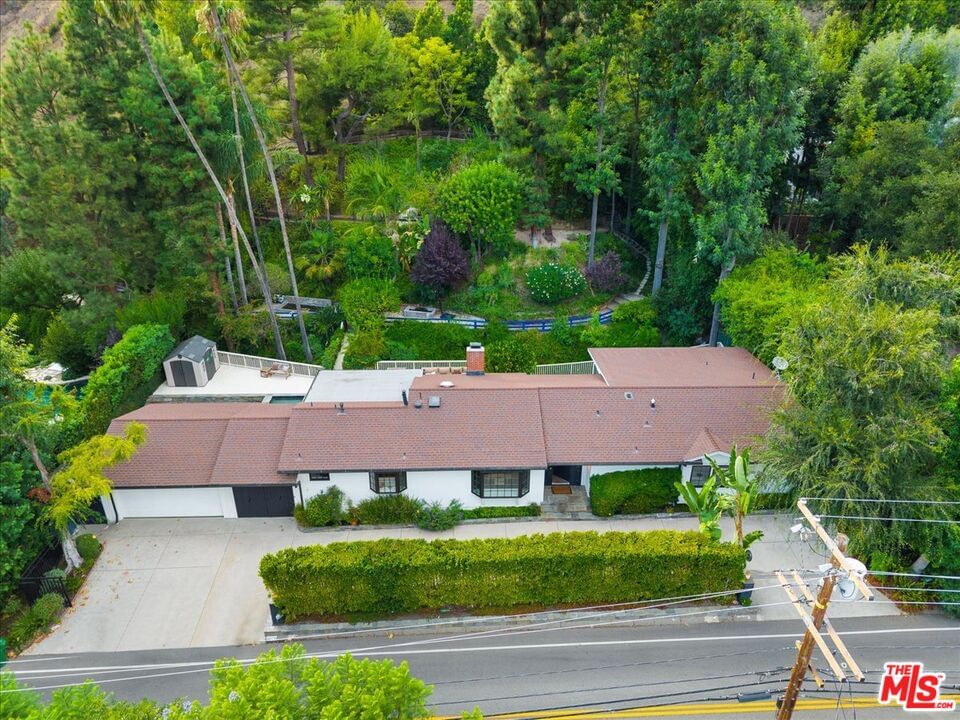 Mandeville Canyon photo 47