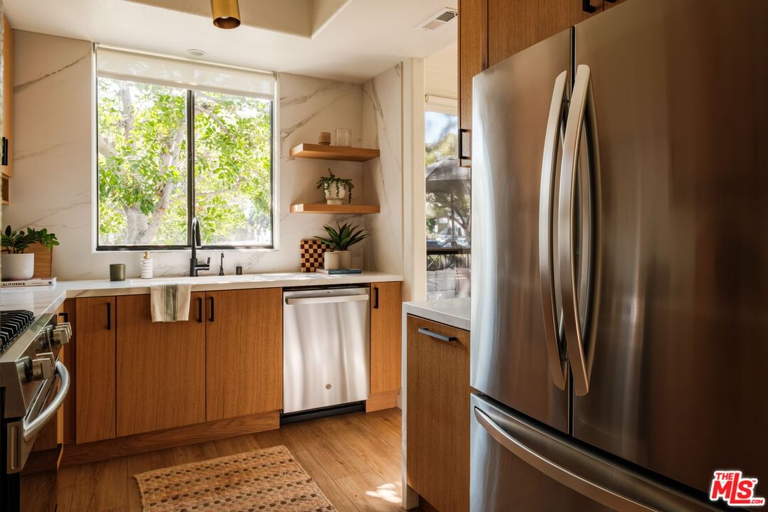 Mentor photo 20