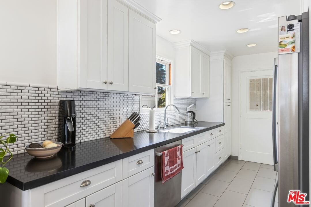 Valley View photo 13