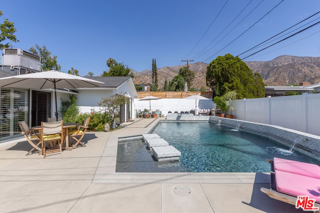 Valley View photo 31