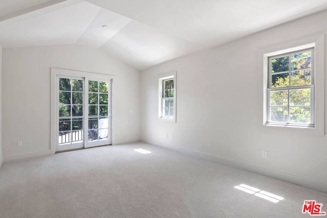 Valley View photo 16