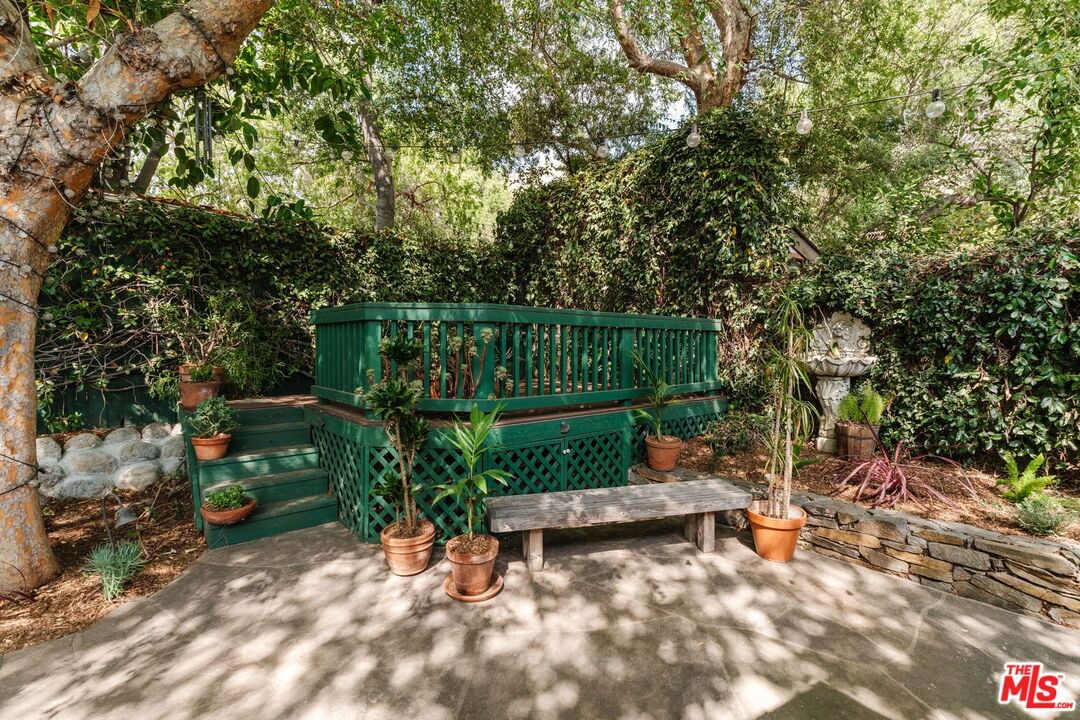 Vista Circle photo 36