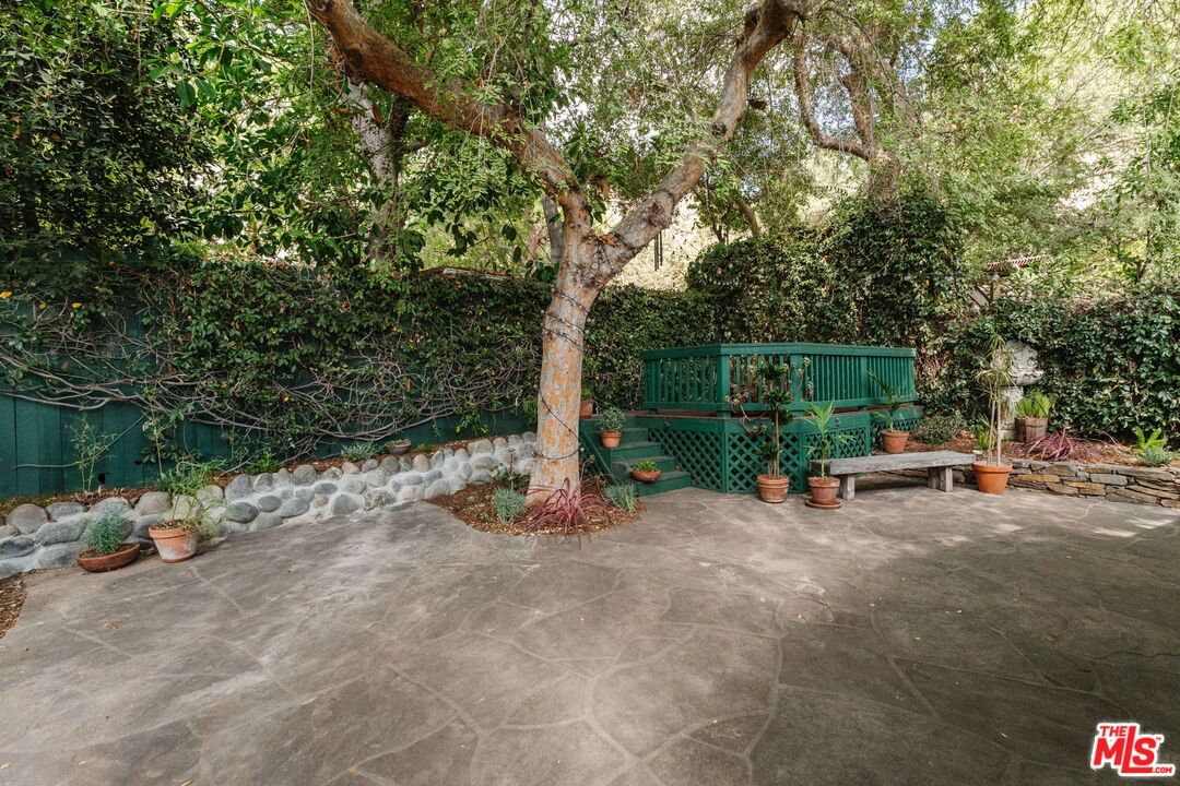 Vista Circle photo 37