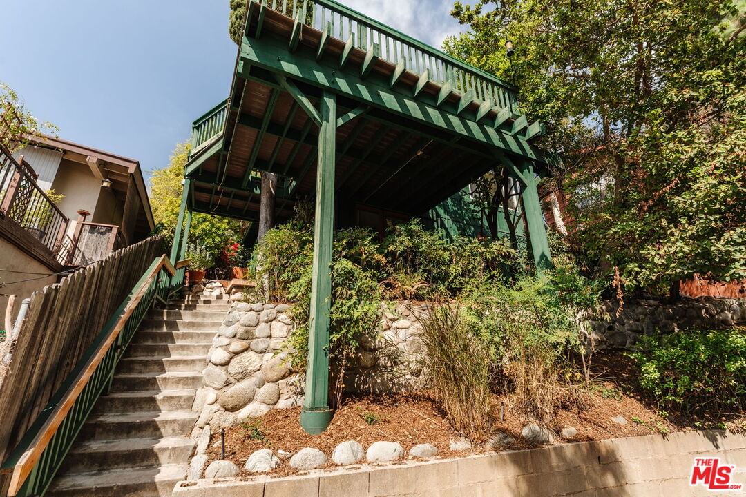 Vista Circle photo 39