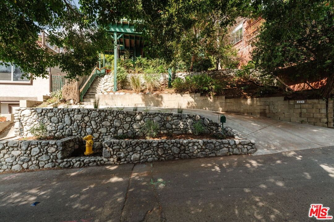 Vista Circle photo 40